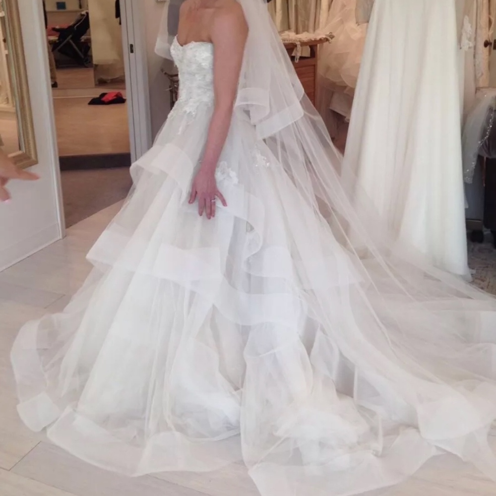 🎊 Host Pick 🎊 NWT Monique Lhuillier BL1518 - Picture 4 of 8